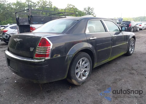 2006 Chrysler 300C из США, поврежденный, VIN 2C3KA63H56H177470